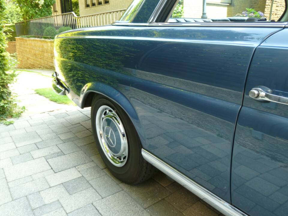 Afbeelding 22/32 van Mercedes-Benz 280 SE (1969)