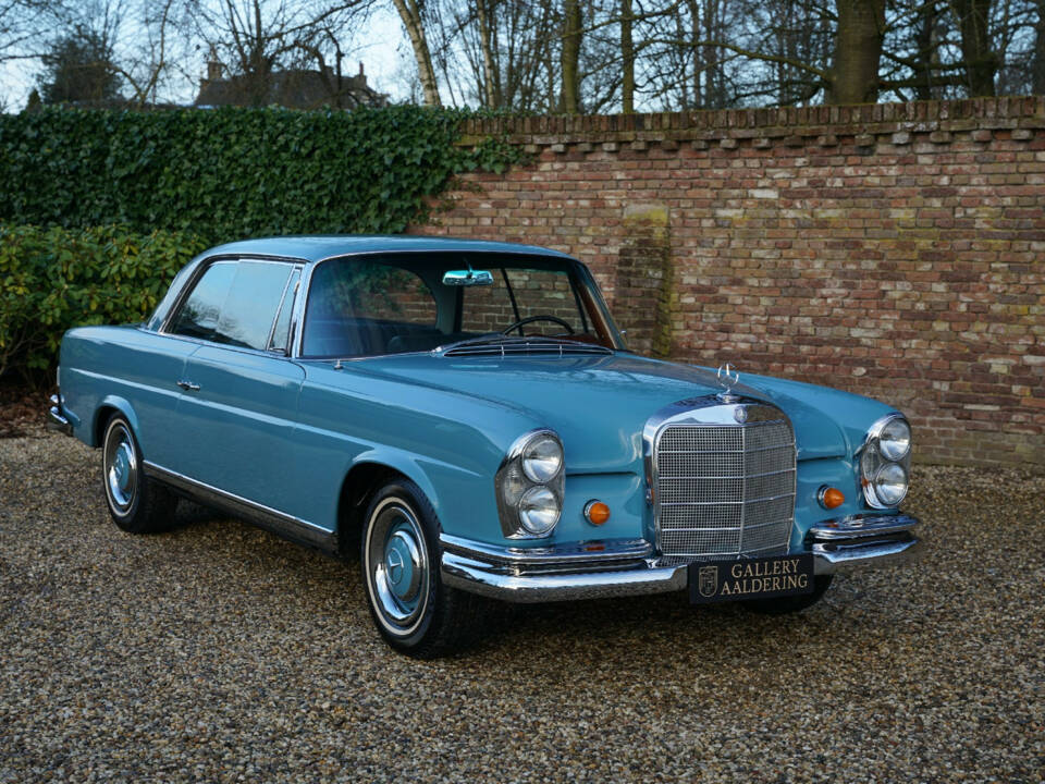 Imagen 9/50 de Mercedes-Benz 250 SE (1967)