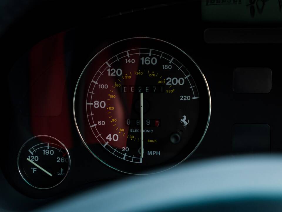 Bild 37/66 von Ferrari 550 Maranello (2000)