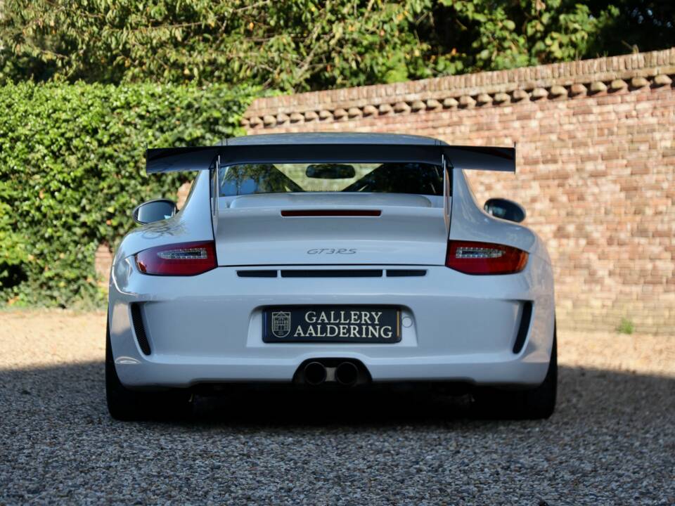 Image 6/50 de Porsche 911 GT3 RS (2010)