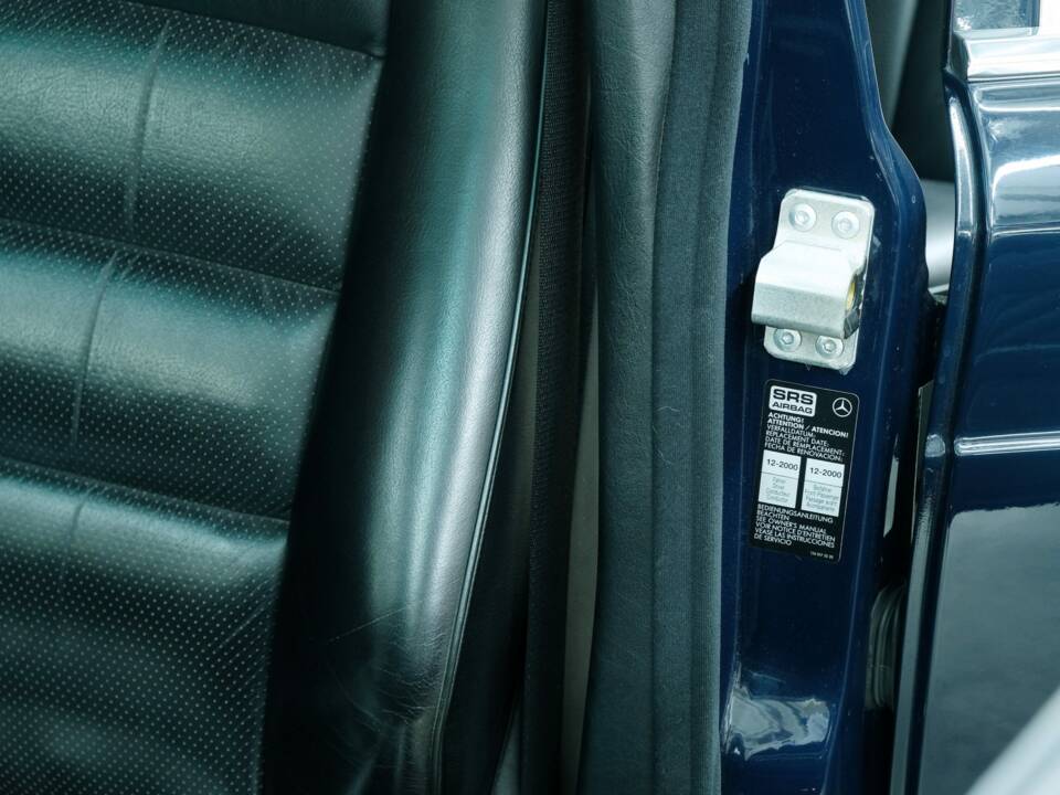 Bild 26/50 von Mercedes-Benz 500 SEL (1990)