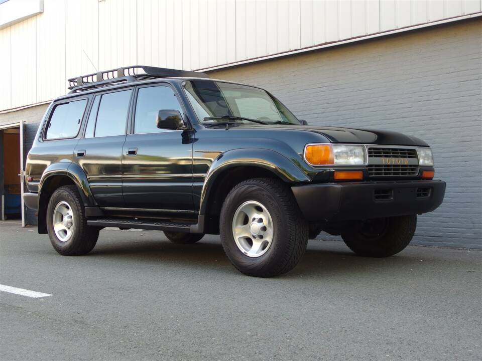 Image 2/99 de Toyota Land Cruiser J80 (1994)