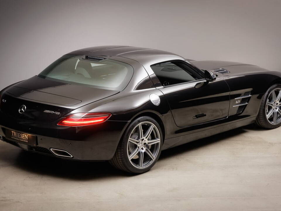 Bild 13/34 von Mercedes-Benz SLS AMG (2013)