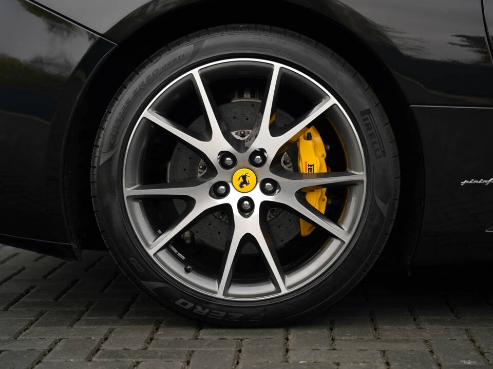 Imagen 49/50 de Ferrari California (2011)