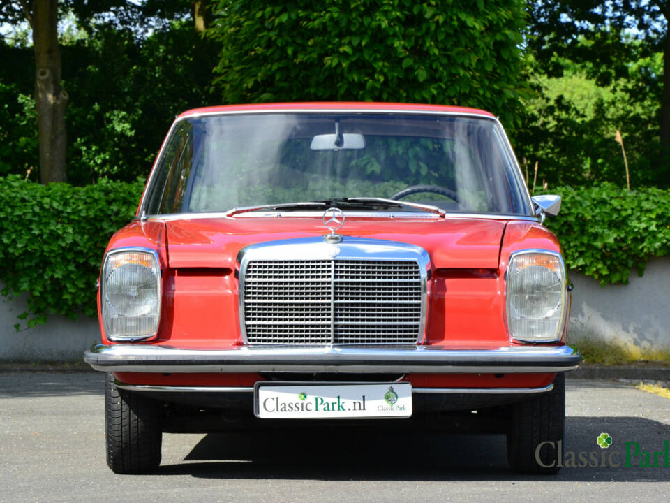 Bild 8/50 von Mercedes-Benz 230&#x2F;6 (1973)