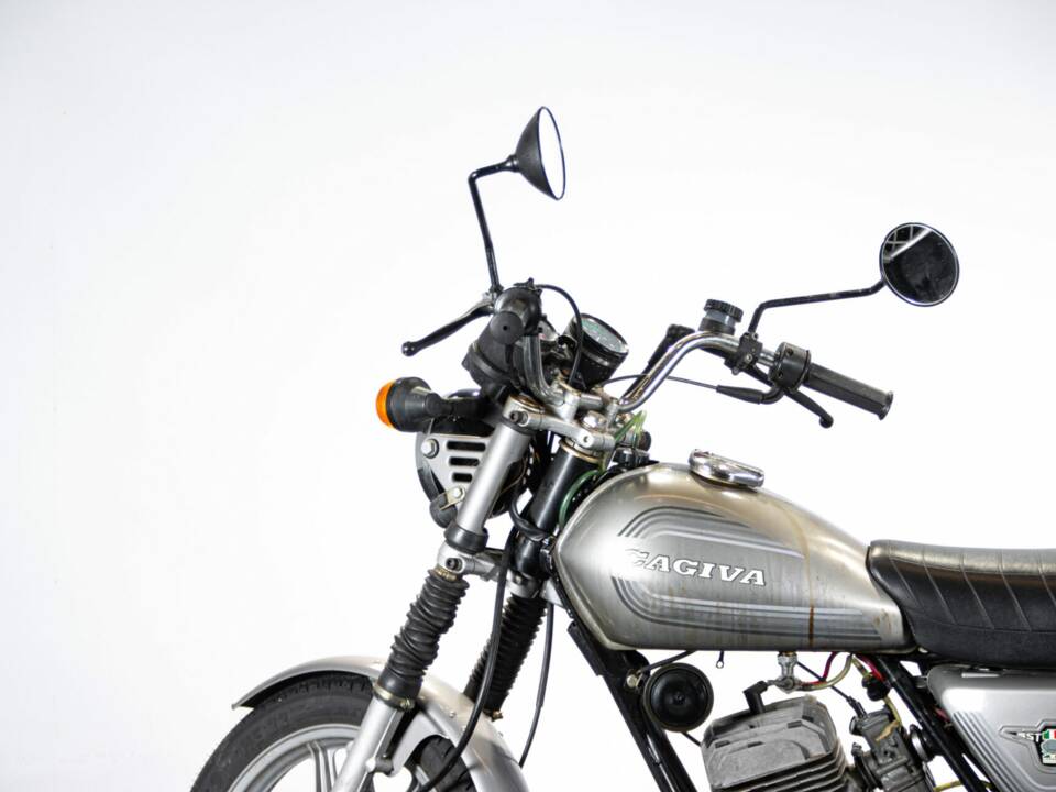 Image 9/50 of Cagiva SST 125 (1982)