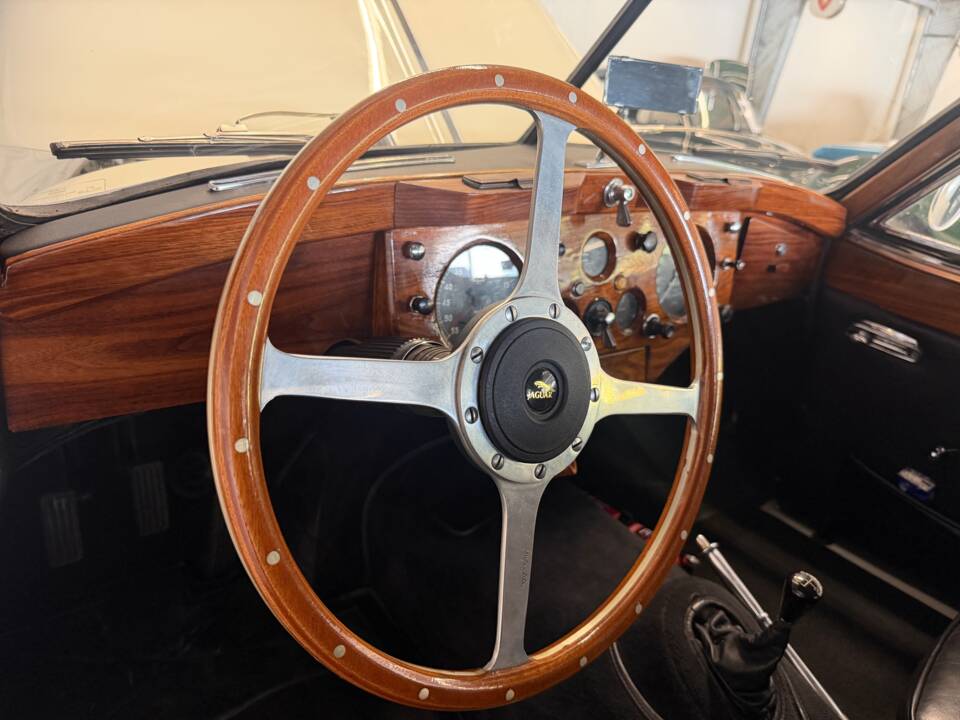 Afbeelding 14/17 van Jaguar XK 140 FHC (1956)