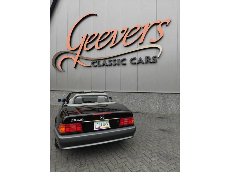 Image 6/50 de Mercedes-Benz 500 SL (1991)