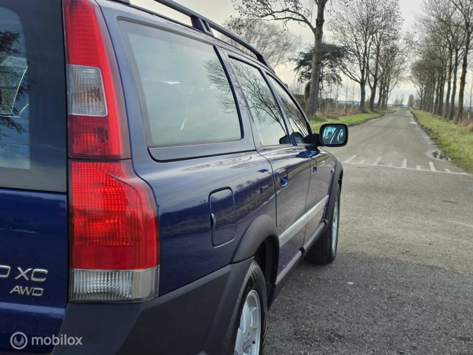 Image 9/33 de Volvo V 70 XC 2.4T (2002)