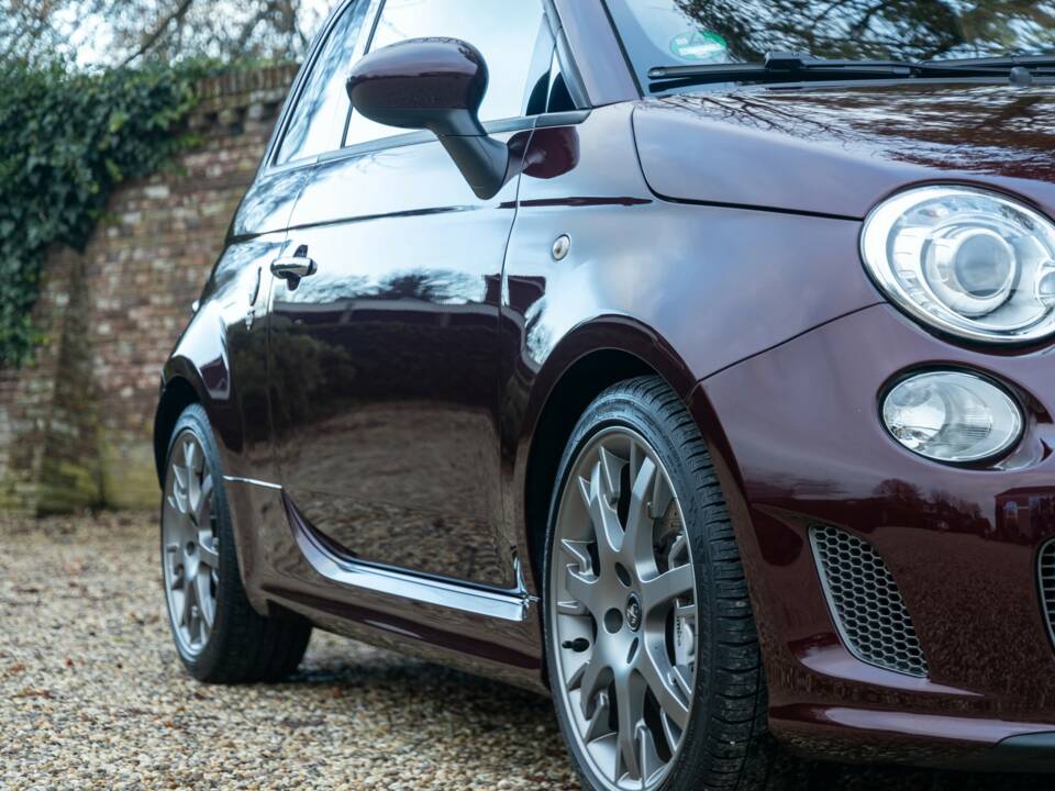 Afbeelding 46/50 van Abarth 695 "Edizione Maserati" (2013)