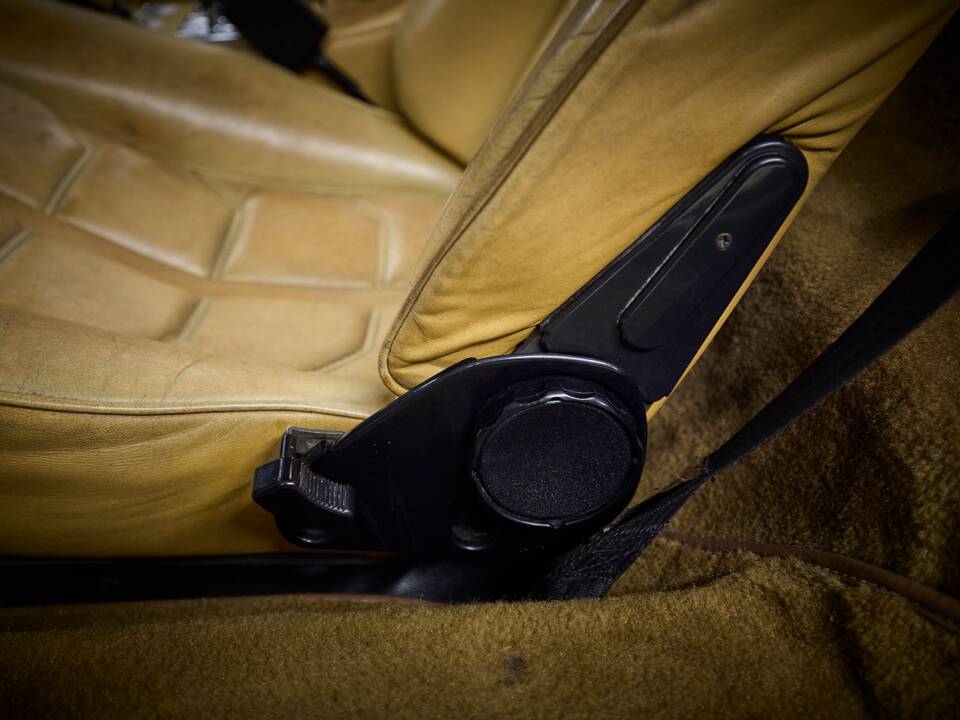 Image 70/97 of Ferrari 308 GTB Quattrovalvole (1983)