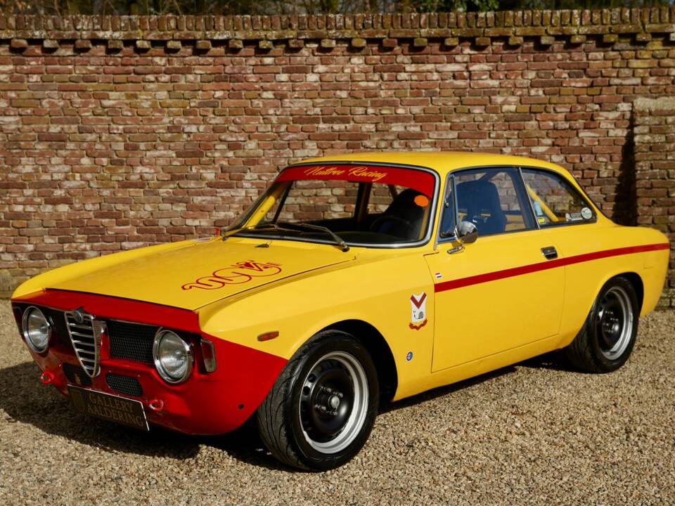 Afbeelding 13/50 van Alfa Romeo Giulia 1600 Sprint GT (1965)