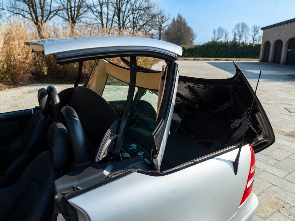 Bild 19/48 von Mercedes-Benz SLK 320 (2001)