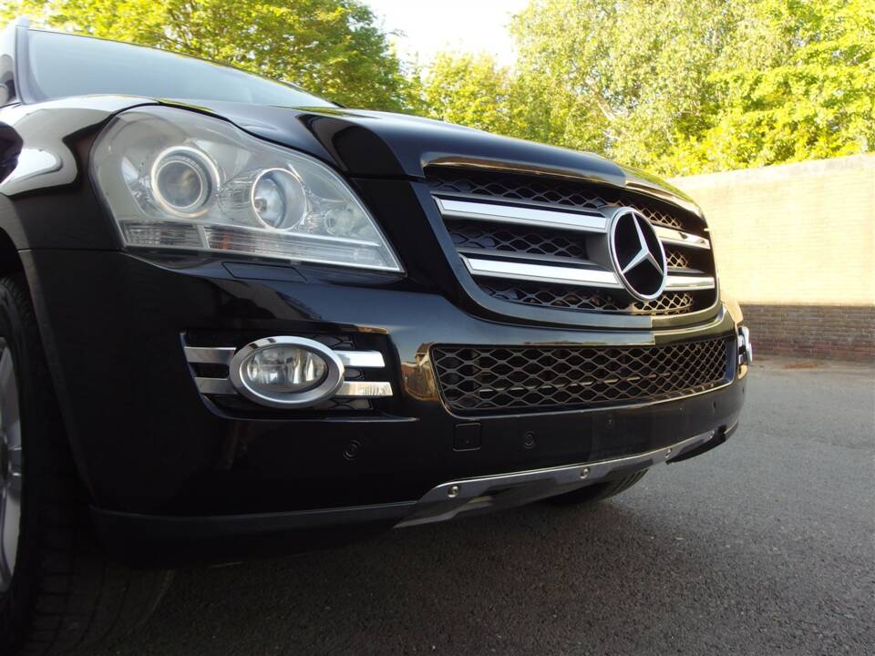 Bild 10/100 von Mercedes-Benz GL 550 4MATIC (2008)