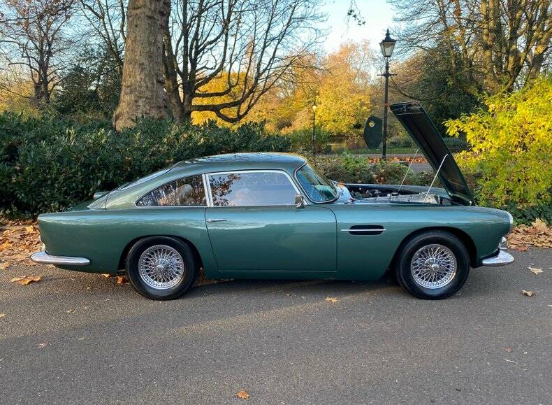 Immagine 39/50 di Aston Martin DB 4 (1963)