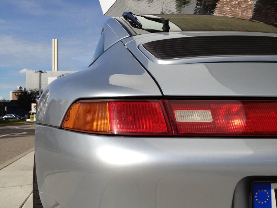 Imagen 21/96 de Porsche 911 Carrera (1996)