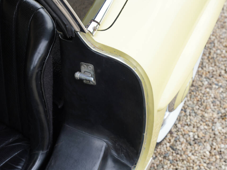 Imagen 38/50 de Mercedes-Benz 300 SL Roadster (1961)