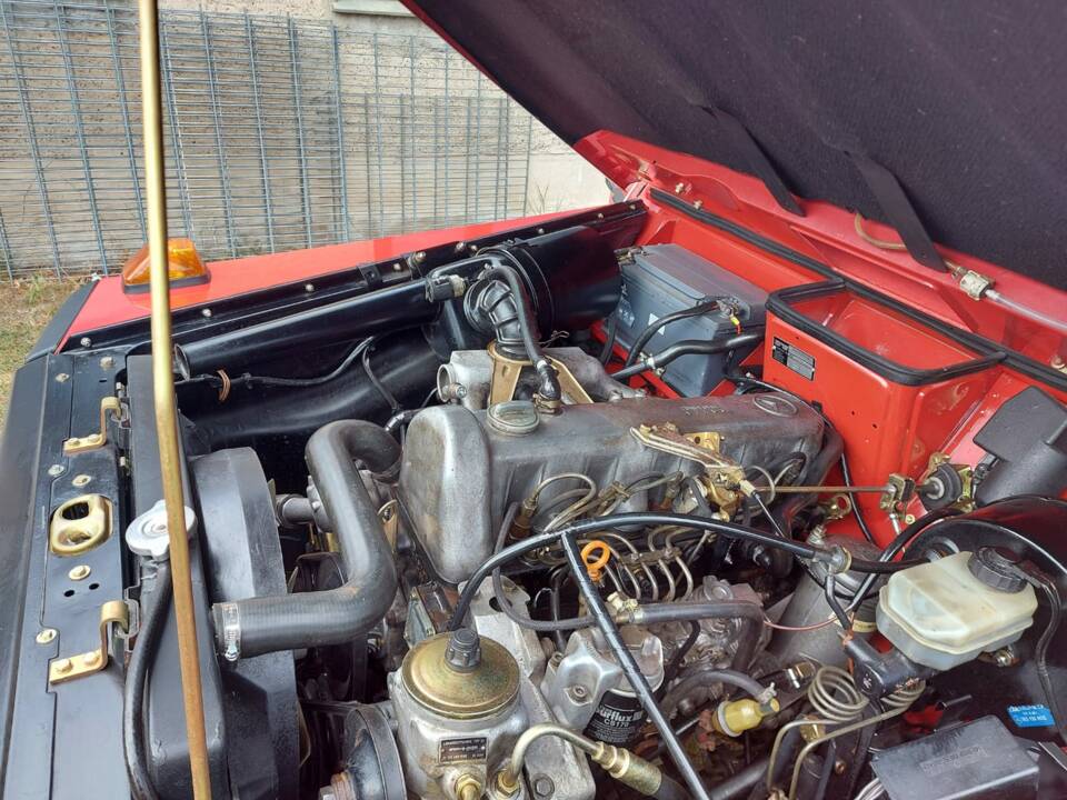 Image 16/25 de Mercedes-Benz 300 GD (SWB) (1987)
