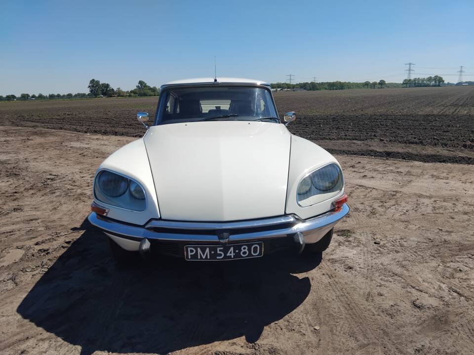 Imagen 3/40 de Citroën DS 21 (1972)