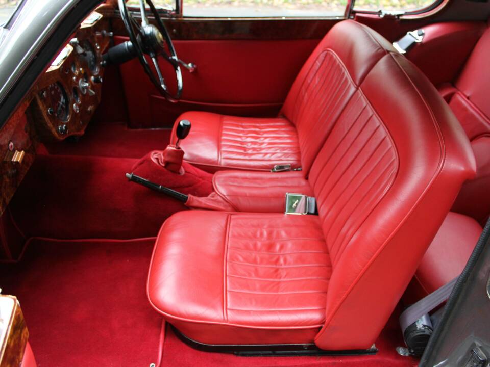 Afbeelding 12/18 van Jaguar XK 140 FHC (1956)