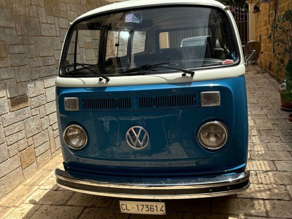 Imagen 1/21 de Volkswagen T2a minibus L (1971)