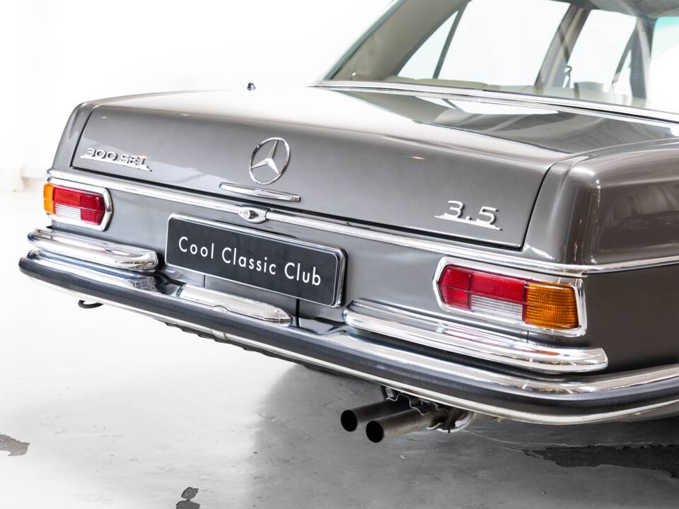 Bild 28/32 von Mercedes-Benz 300 SEL 3.5 (1970)