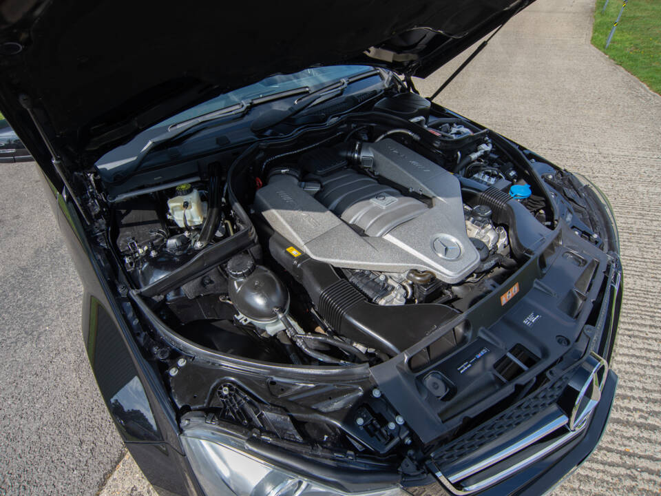 Bild 19/25 von Mercedes-Benz C 63 AMG T (2012)