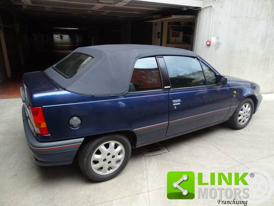 Afbeelding 9/10 van Opel Kadett 1,4i (1992)