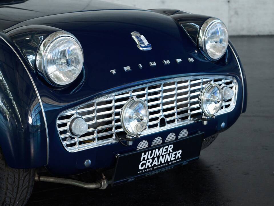 Image 26/50 of Triumph TR 3A (1959)