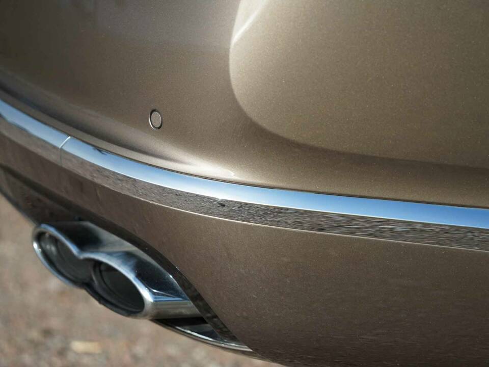 Image 18/28 of Bentley Continental GT V8 (2016)