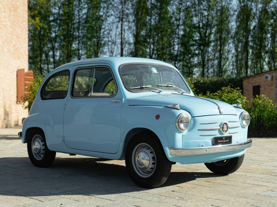 Image 2/49 of FIAT 600 (1957)