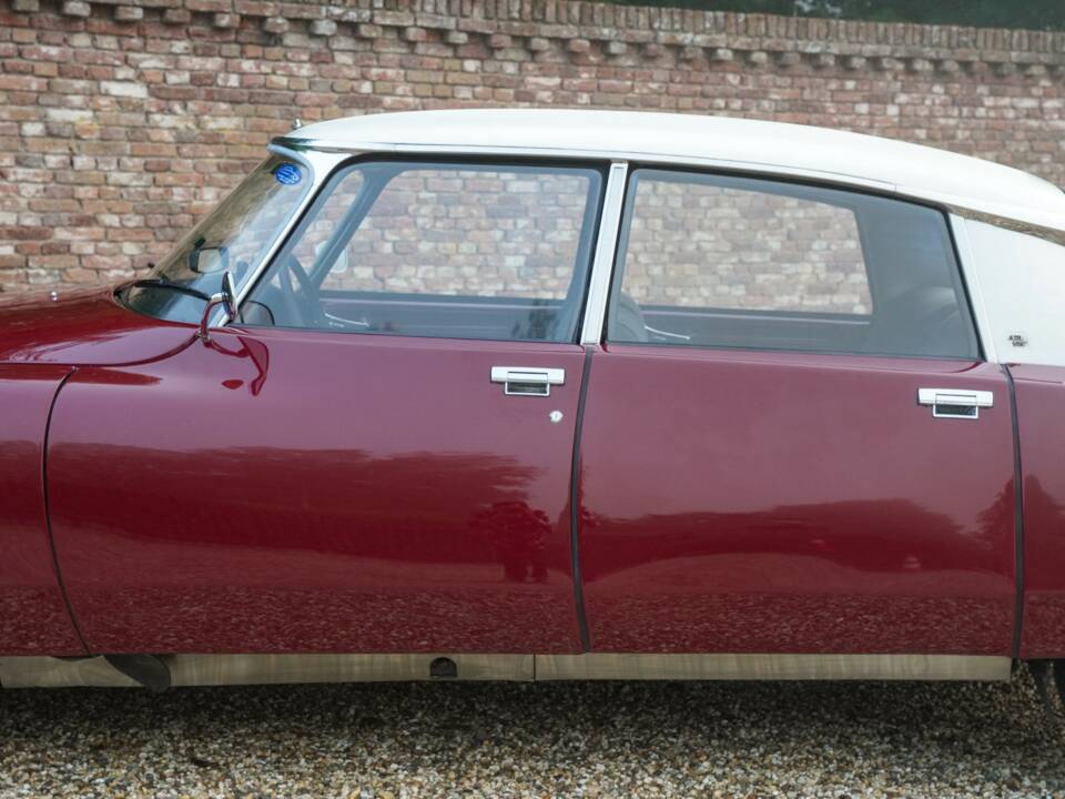 Obraz 14/50 pojazdu Citroën DS 21 (1971)