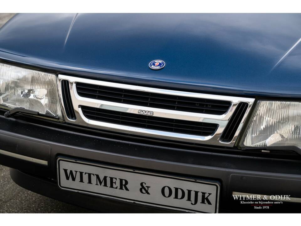 Image 24/32 of Saab 900 Turbo (1992)
