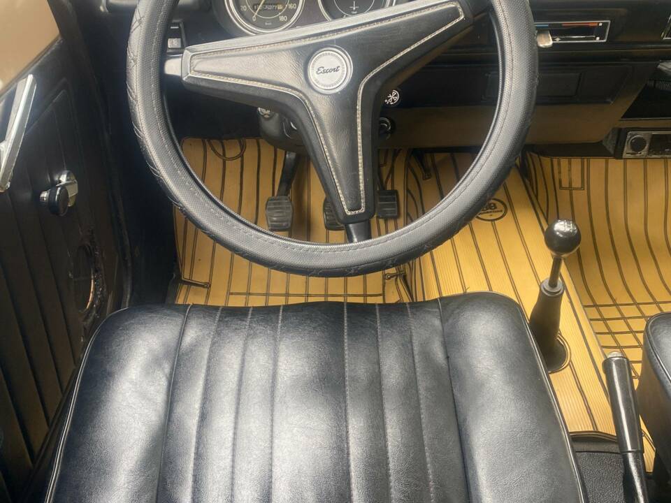 Afbeelding 64/98 van Ford Escort 940 DeLuxe (1970)