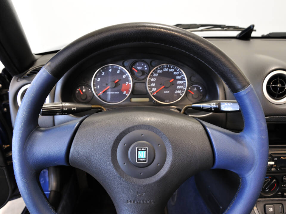 Image 40/47 of Mazda MX-5 1.8 (1999)