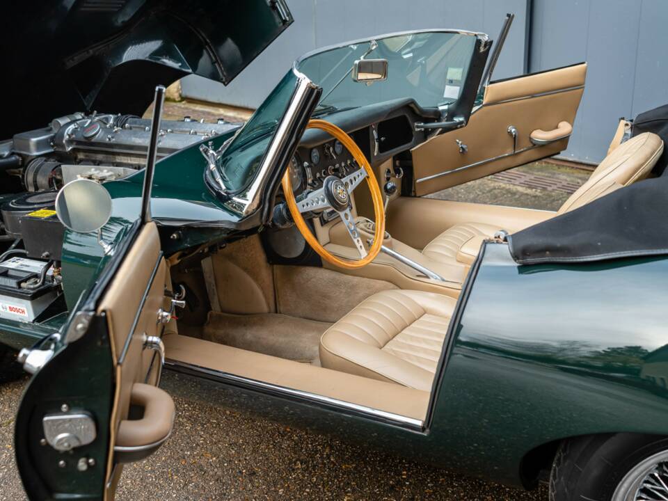 Imagen 17/19 de Jaguar E-Type 4.2 (1965)