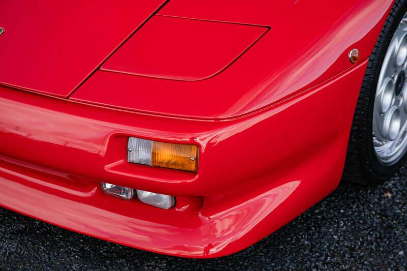 Image 33/48 of Lamborghini Diablo (1991)