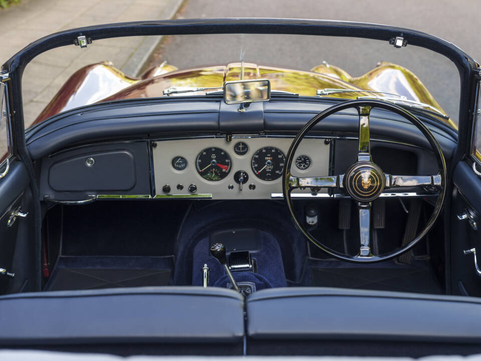 Image 17/24 de Jaguar XK 150 3.8 S DHC (1960)