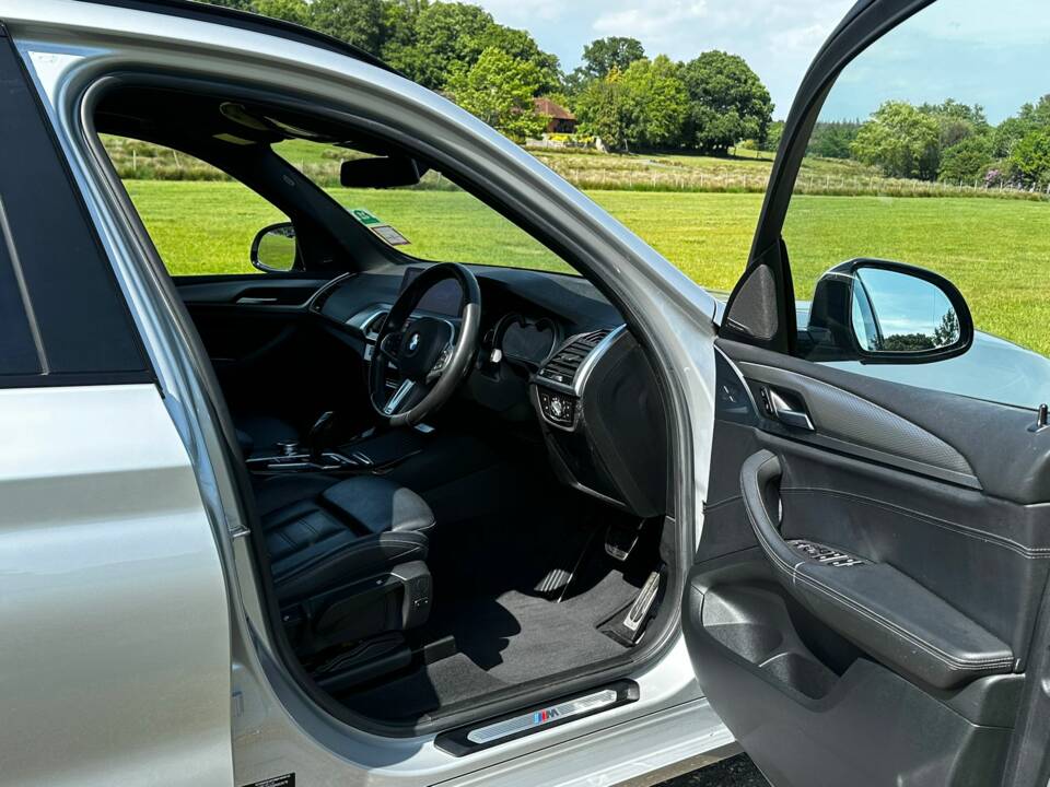 Image 28/64 de BMW X3 M Competition (2019)