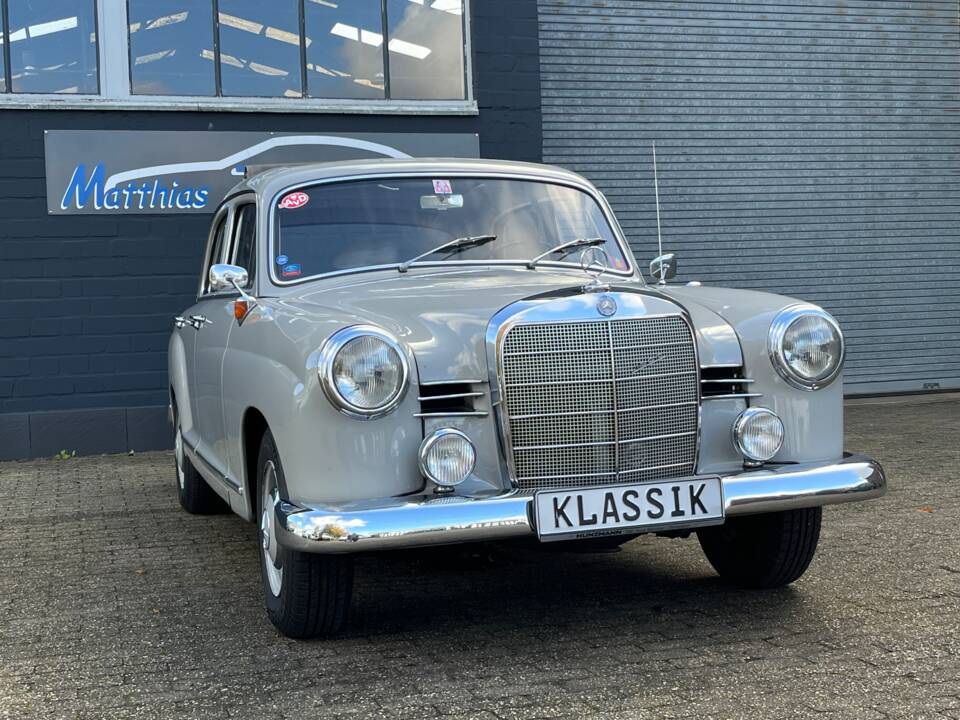 Immagine 3/86 di Mercedes-Benz 190 Db (1959)