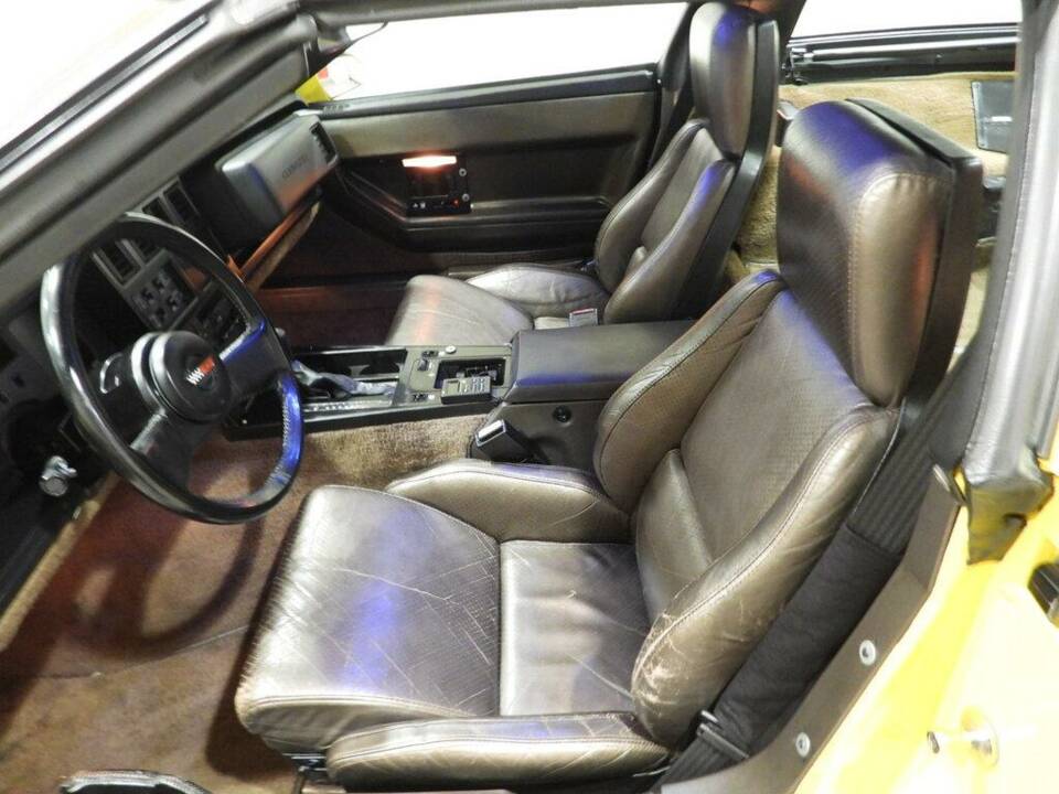 Image 5/15 de Chevrolet Corvette (1984)