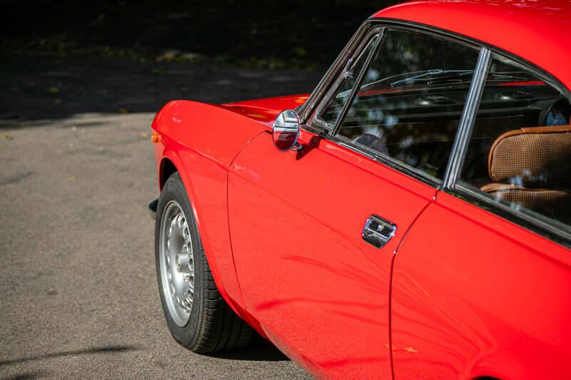 Image 11/45 of Alfa Romeo 2000 GT Veloce (1975)