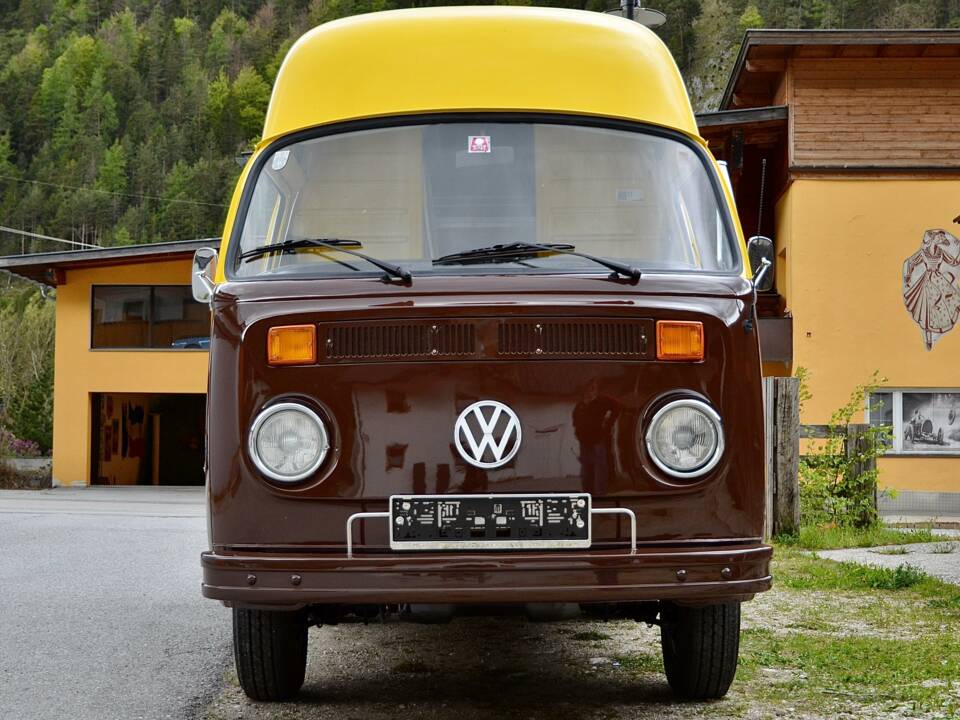 Image 1/18 of Volkswagen T2b panel van (1978)