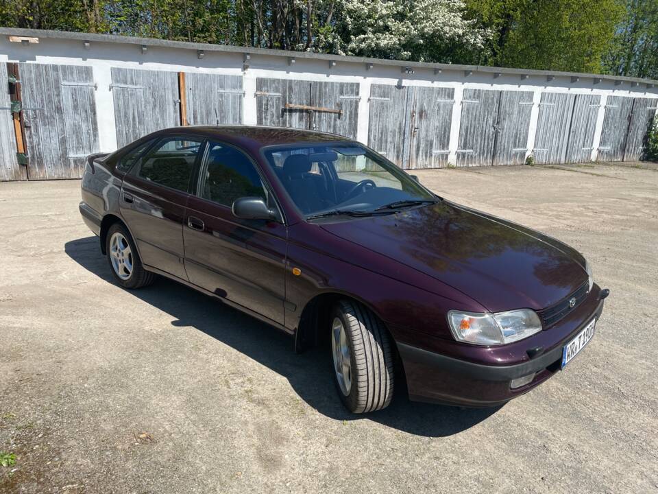 Bild 2/7 von Toyota Carina (1993)