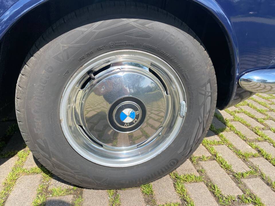 Image 53/79 of BMW 2000 CS (1969)