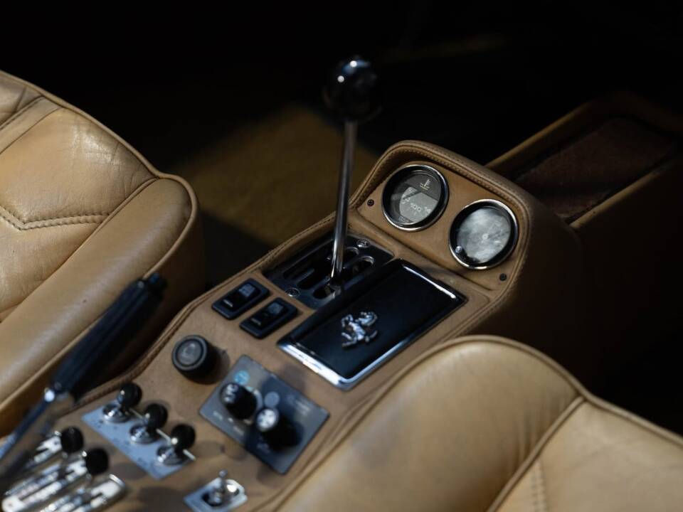 Bild 60/85 von Ferrari 308 GTSi Quattrovalvole (1985)