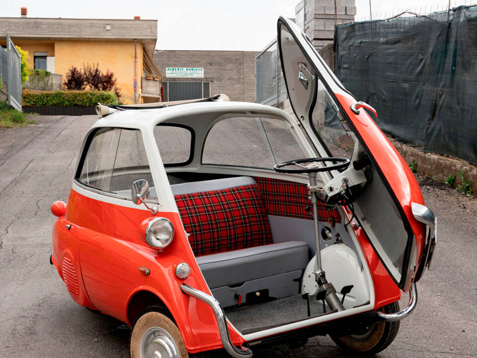 Image 15/28 de BMW Isetta 300 (1958)