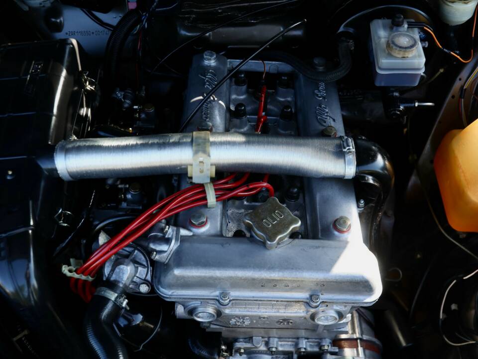 Bild 42/50 von Alfa Romeo Alfetta 2.0 (1984)