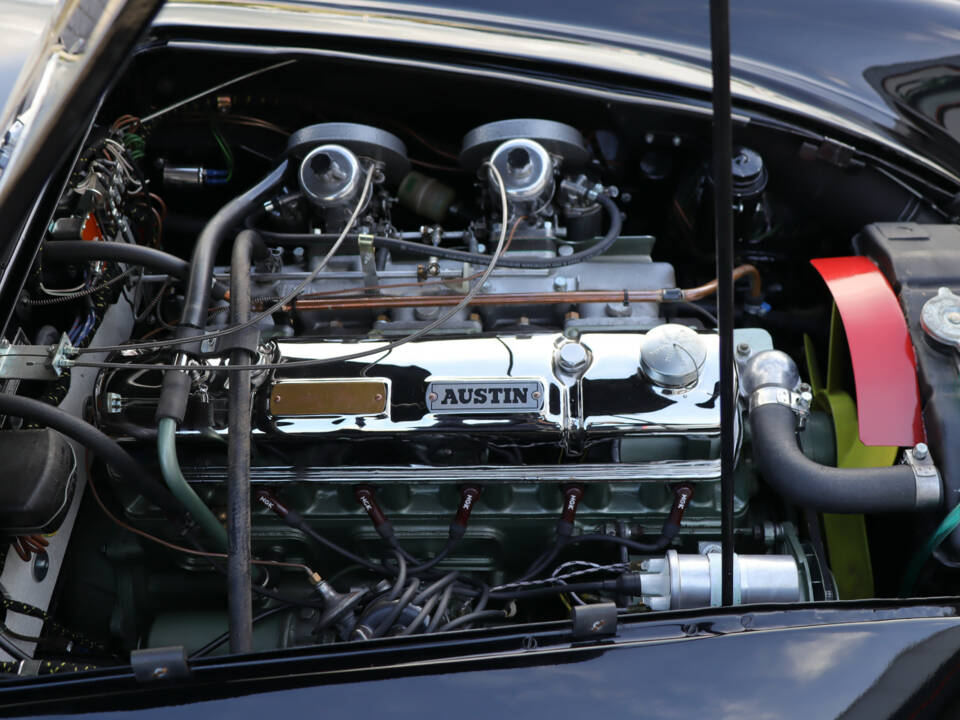 Image 14/42 de Austin-Healey 3000 Mk II (BJ7) (1963)