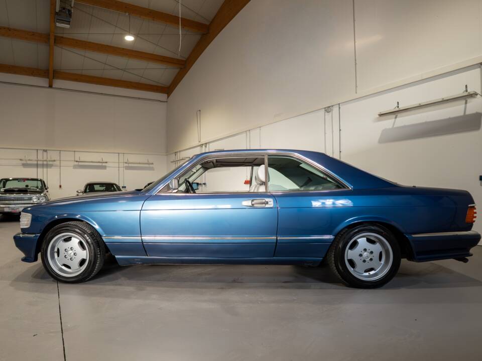 Image 8/27 of Mercedes-Benz 500 SEC (1988)
